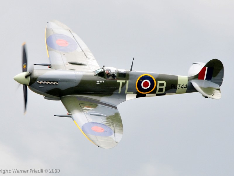 Supermarine Spitfire Mk. 9&nbsp;(PL344)