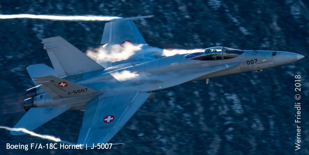 Boeing F/A-18C Hornet | J-5007