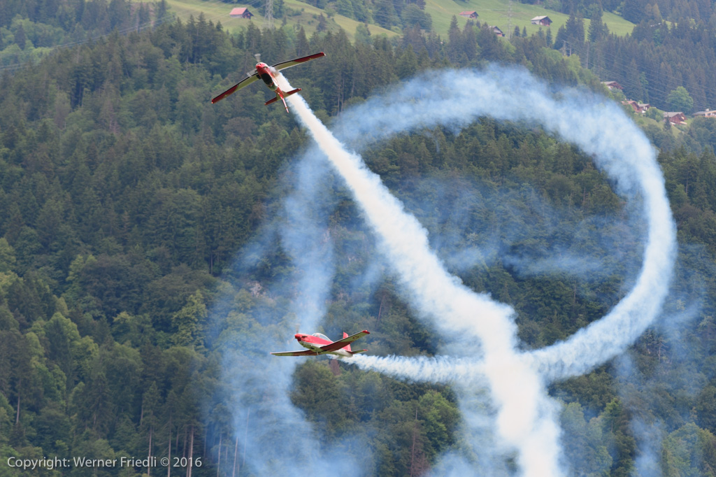 Flirt des PC-7 Teams